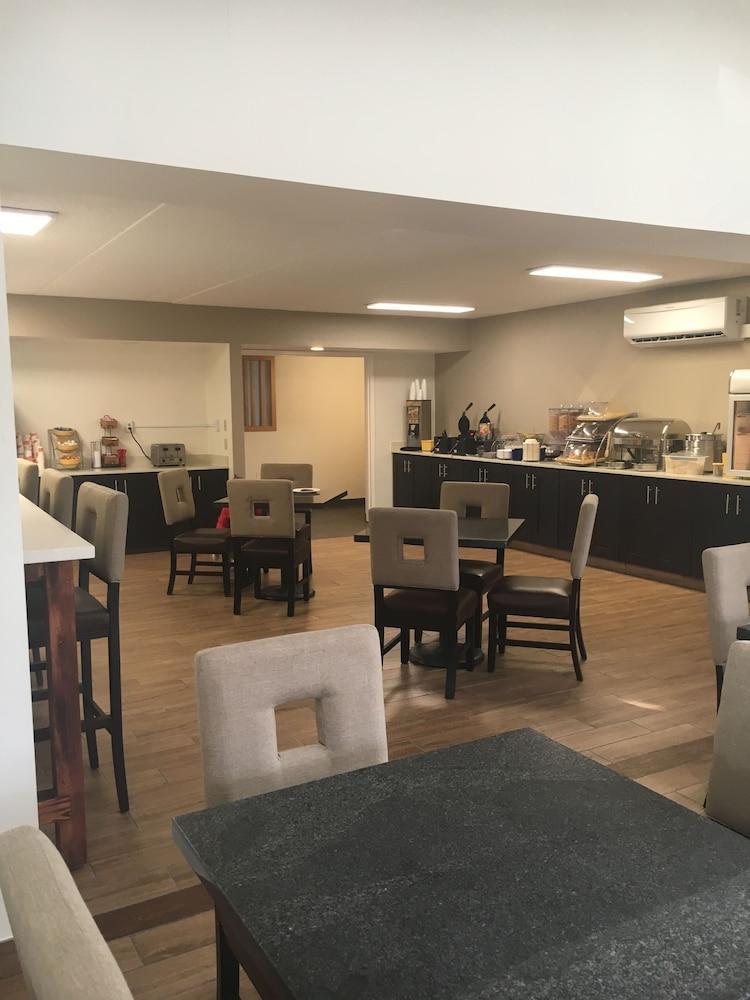 Quality Inn & Suites Clackamas - Portland Ngoại thất bức ảnh
