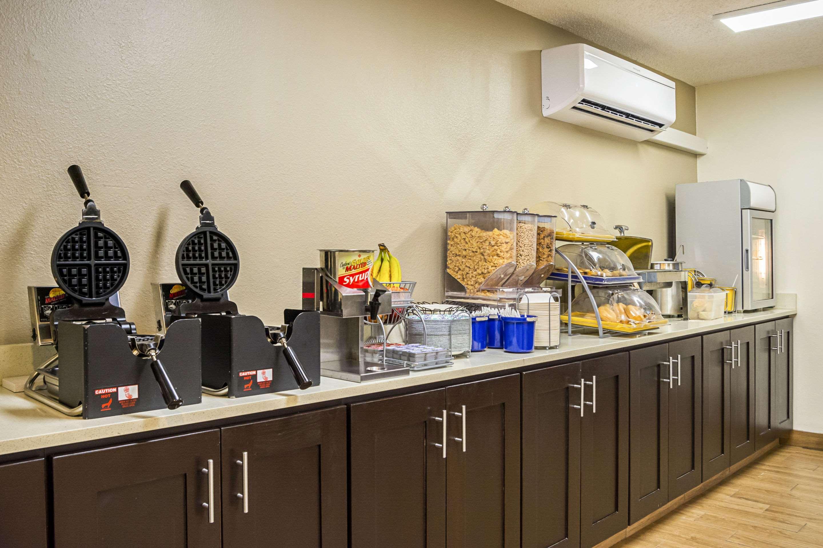 Quality Inn & Suites Clackamas - Portland Ngoại thất bức ảnh