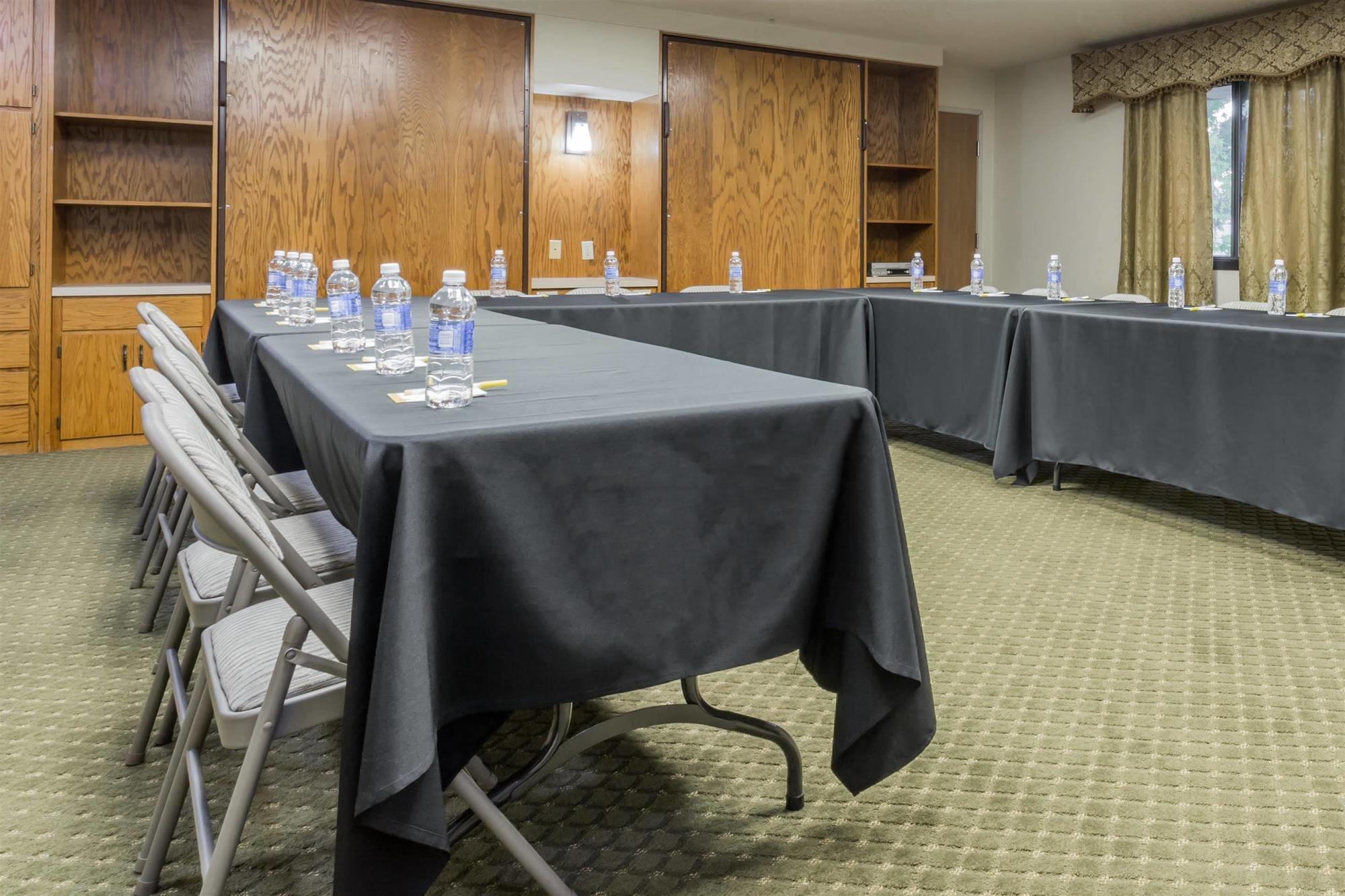 Quality Inn & Suites Clackamas - Portland Ngoại thất bức ảnh