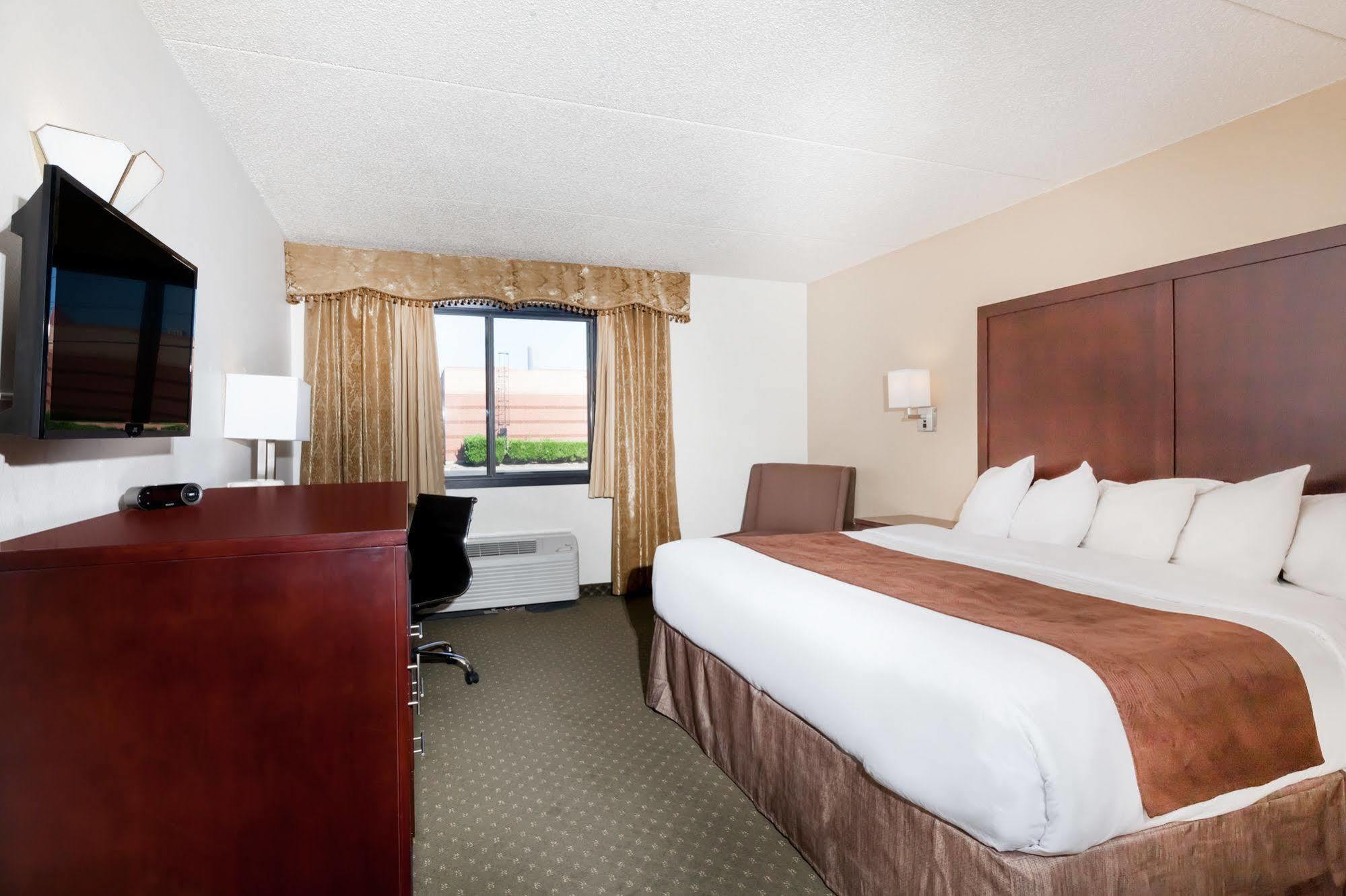 Quality Inn & Suites Clackamas - Portland Ngoại thất bức ảnh